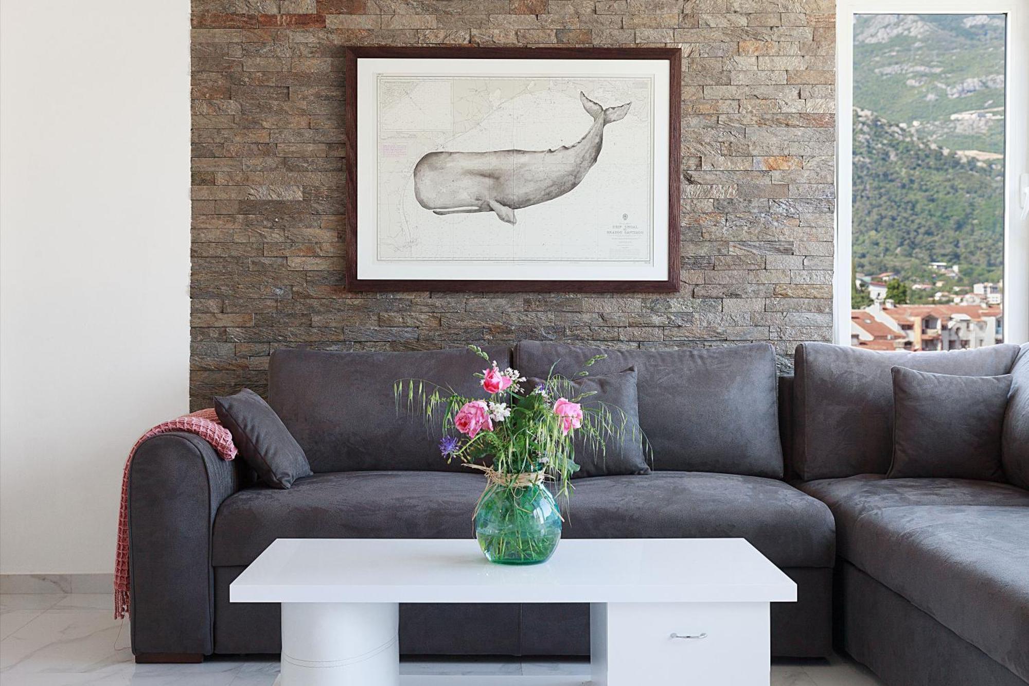 Modern 3-bedroom With Private Roof-top Terrace Apartment